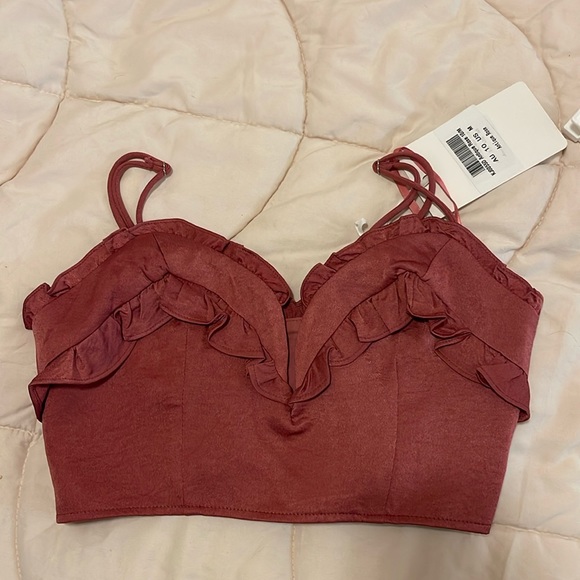 crop top from Selfie Leslie, never worn - Picture 1 of 4